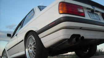 Bmw e30 low-angle shot 325ix wallpaper