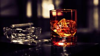 Alcohol cigars contrast ice scotch wallpaper