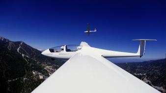 Aircraft glider wings