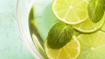 Tea lemons green wallpaper