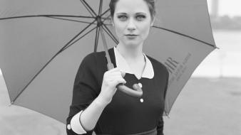 Women actress zooey deschanel grayscale umbrellas wallpaper