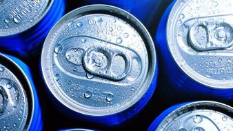 Water macro soda cans wallpaper