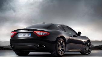 Maserati gt rear view wallpaper