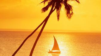 Sunset Sailing wallpaper