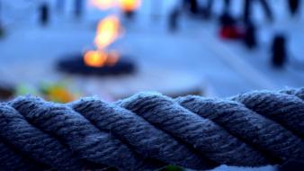 Bokeh depth of field ropes