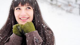 Brunettes snow long hair new year bangs 2013 wallpaper