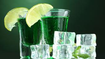 Ice alcohol mojito lemons shot