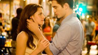 Pattinson edward cullen bella swan breaking dawn