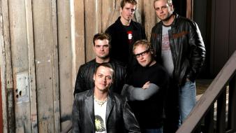 Music bands 3 doors down