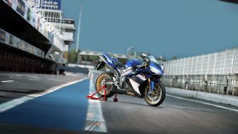 Yamaha motorbikes r1 wallpaper
