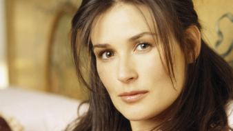 Demi Moore Face wallpaper