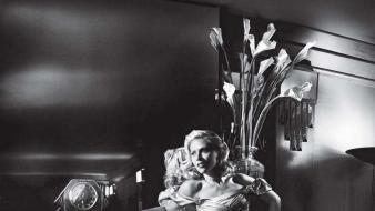 Scarlett johansson actress monochrome wallpaper