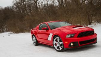 Winter red ford mustang muscle car wallpaper