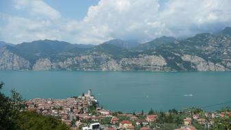 Italy lakes garda lake wallpaper