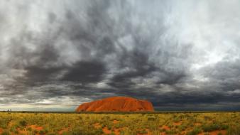 Clouds storm uluru australia national park ayers rock wallpaper