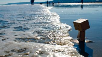 Beach robot shore cardboard danboard wallpaper