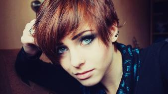 Amateurs short hair faces portraits lana branishti