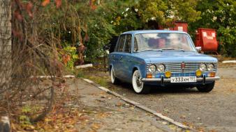 Cars vehicles russians lada 2103 front angle view