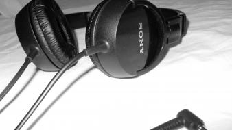 Headphones black and white music sony sound blank wallpaper