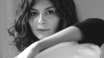 Audrey tautou grayscale wallpaper