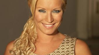 Denise van outen wallpaper