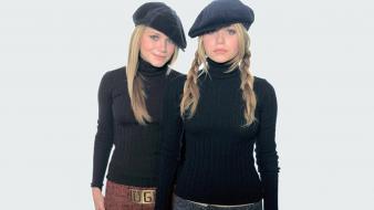 Olsen Twins Black wallpaper