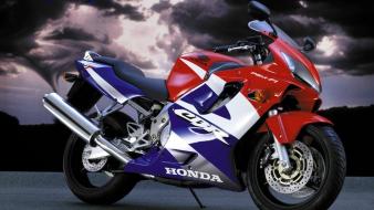 Red honda motorbikes cbr wallpaper