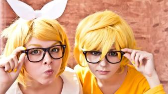 Glasses kagamine rin len girls with twins wallpaper