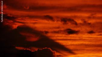 Light sunset clouds sun lips skies wallpaper