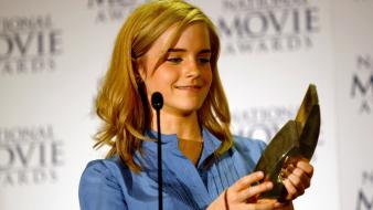 Emma Watson Hd Awards wallpaper