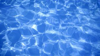 Blue clear water wallpaper