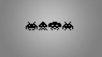 Minimalistic space invaders wallpaper