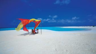 Paradise maldives blue skies beach wallpaper