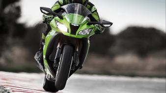 Green motorbikes selective coloring kawasaki zx-10r wallpaper