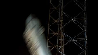 Night long exposure launch rocket wallpaper