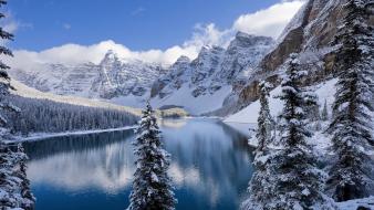 Snow lakes banff national park moraine lake wallpaper