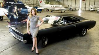 Amber heard dodge charger drive angry actress wallpaper