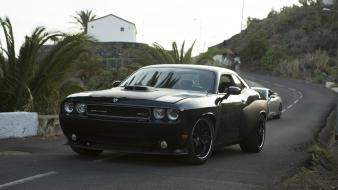 Cars dodge challenger srt8 auto