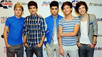 2013 one direction wallpaper