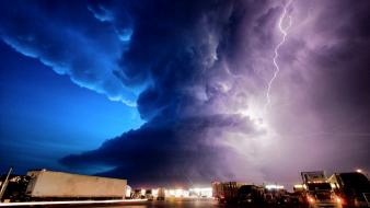 Supercell lightning mike storm wallpaper