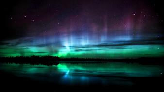 Aurora borealis green lights wallpaper