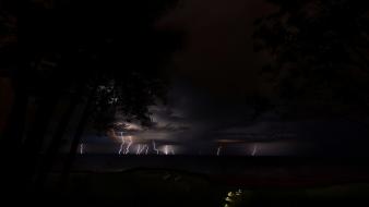 Lightning bolt night sky