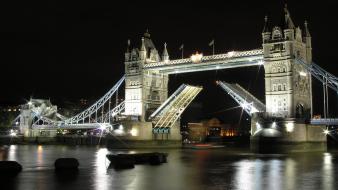 London Bridge Night wallpaper