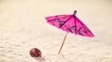 Minimalistic sand shells umbrellas wallpaper