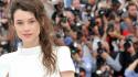 Pirates of the caribbean astrid berges-frisbey actress wallpaper
